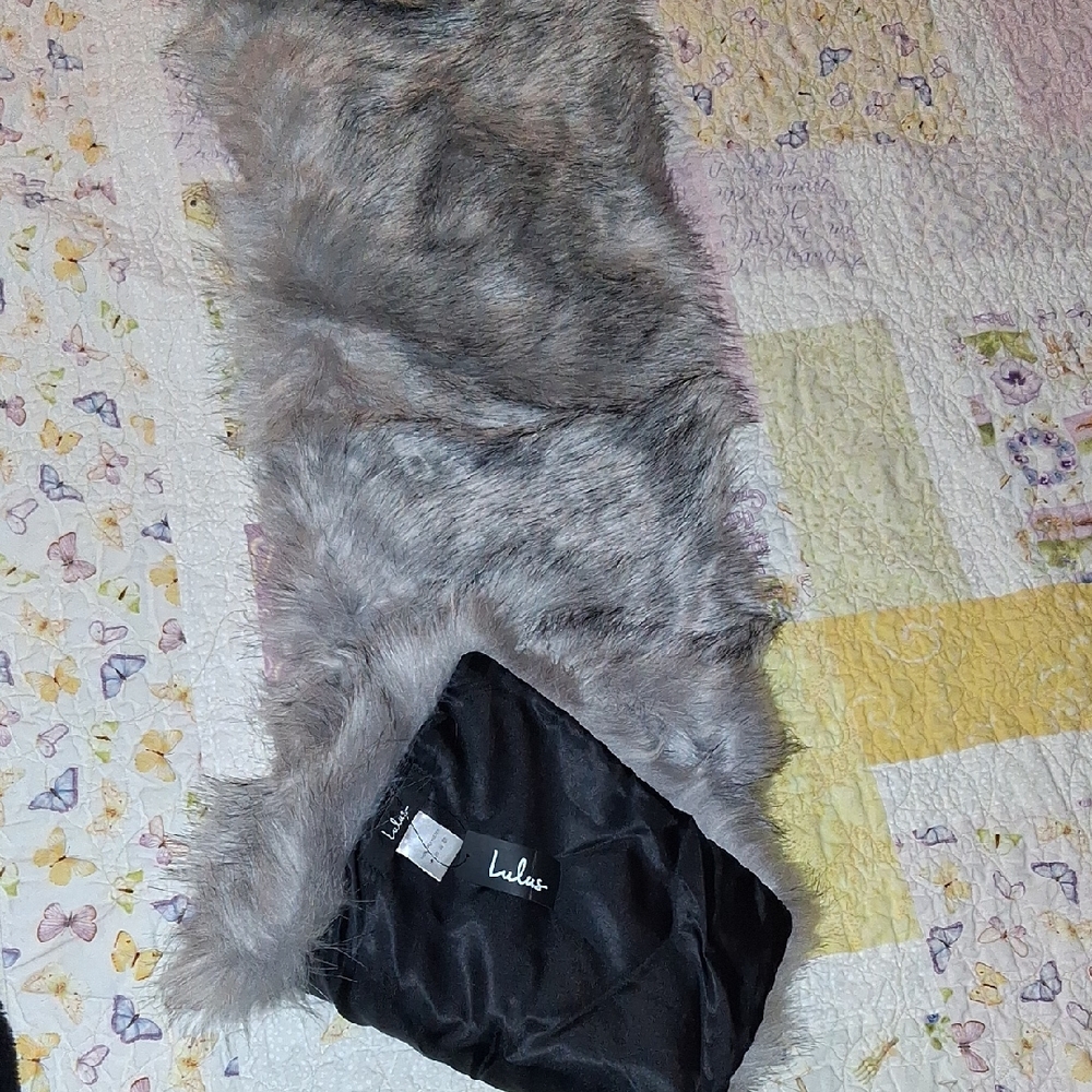 Lulus Faux Fur Scarf